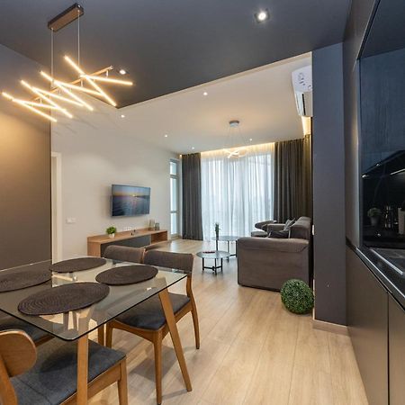 Royal Tower Residence Big Vip Apartment In Center Floor 27 Kiev Dış mekan fotoğraf