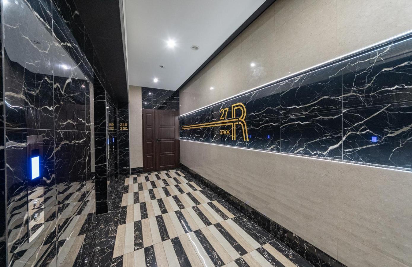 Royal Tower Residence Big Vip Apartment In Center Floor 27 Kiev Dış mekan fotoğraf