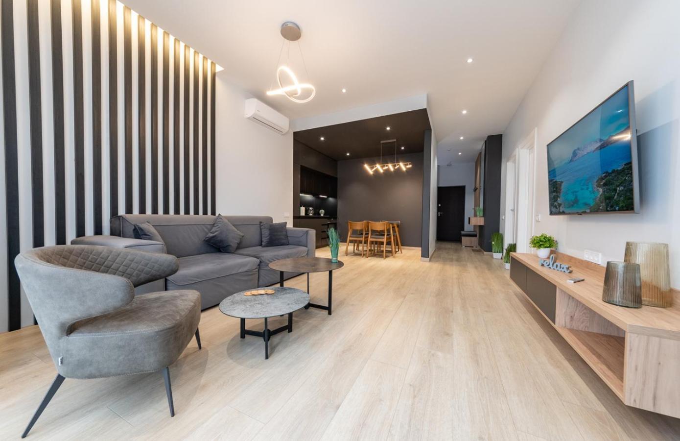 Royal Tower Residence Big Vip Apartment In Center Floor 27 Kiev Dış mekan fotoğraf