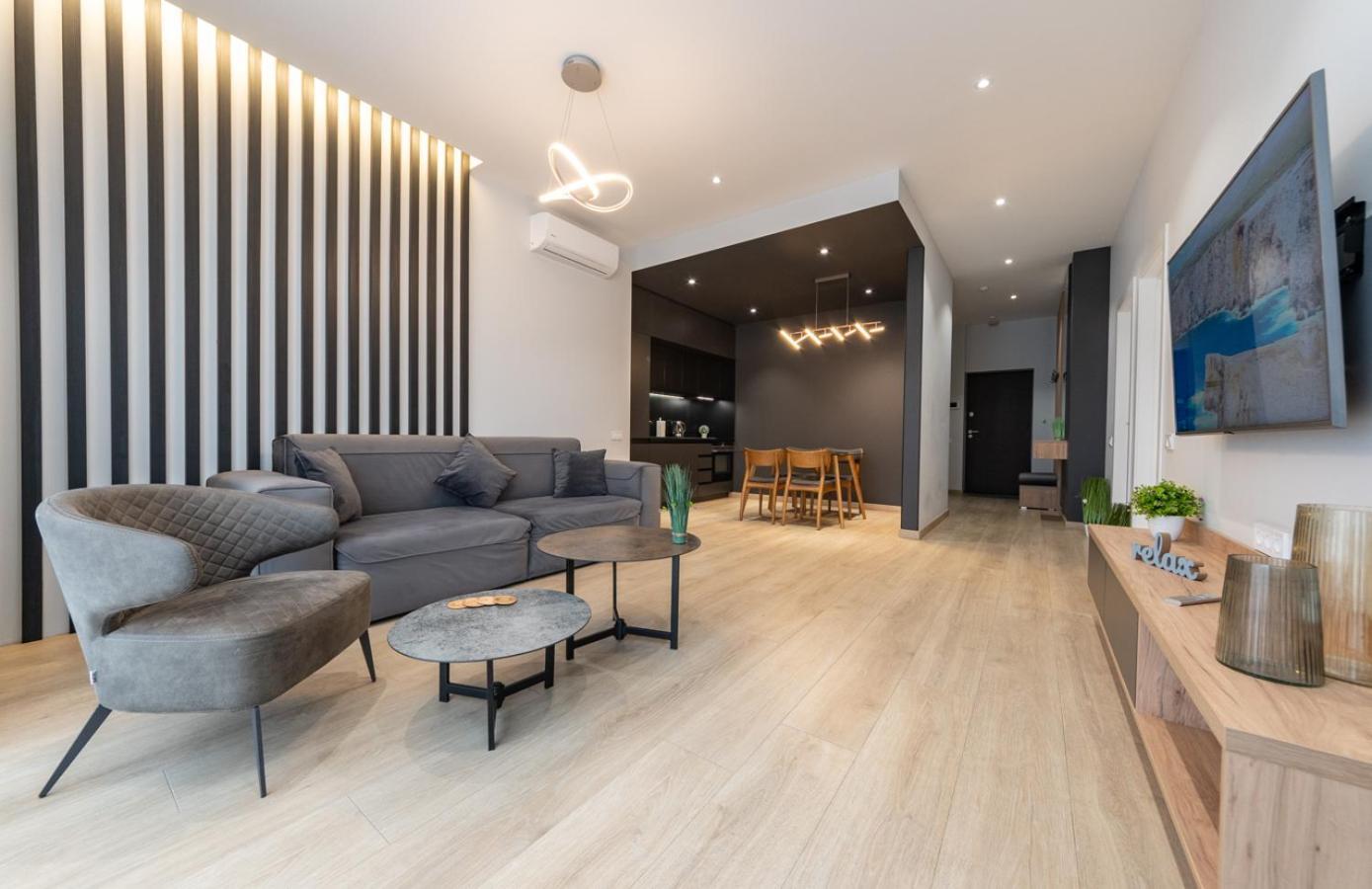 Royal Tower Residence Big Vip Apartment In Center Floor 27 Kiev Dış mekan fotoğraf