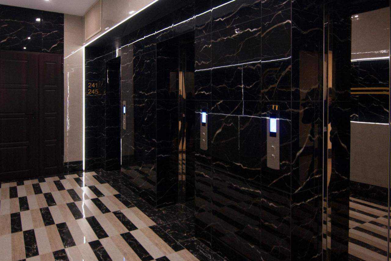 Royal Tower Residence Big Vip Apartment In Center Floor 27 Kiev Dış mekan fotoğraf